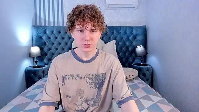 Snapshot of KevinMilky chatting on 03-14-26, 06:52 KevinMilky online show from 03-14-26, 06:52