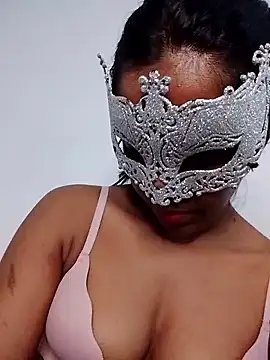 Snapshot of Kavee_Girl0 chatting on 06-18-26, 03:29 Kavee Girl0 online show from 06-18-26, 03:29