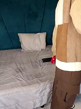 Aaron Eze online show from 04-17-26, 12:41