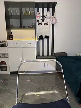 Snapshot of littlesluttycat chatting on 12-22-25, 06:05 littlesluttycat online show from 12-22-25, 06:05