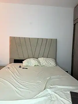 Snapshot of Julietalcl chatting on 02-23-26, 07:11 Julietalcl online show from 02-23-26, 07:11