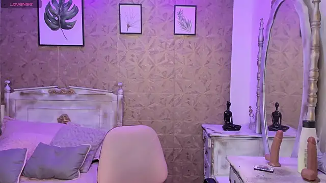 Sara clk online show from 04-10-26, 08:13