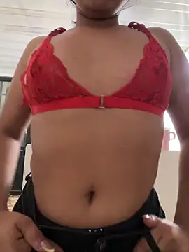 Snapshot of scarlett__roguer chatting on 10-31-25, 02:18 scarlett  roguer online show from 10-31-25, 02:18