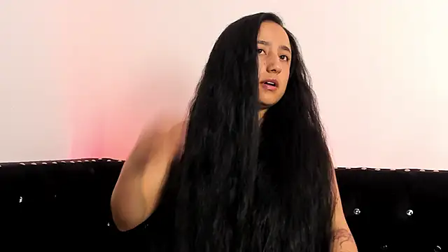 Samanta Fischer online show from 11-26-25, 11:11