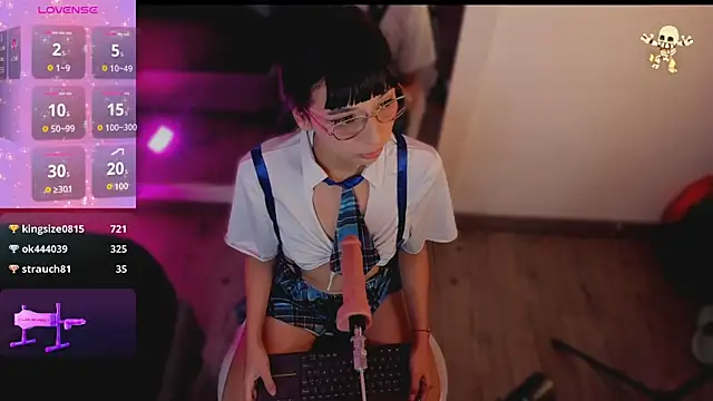 michelle cutee  online show from 11-10-25, 08:30