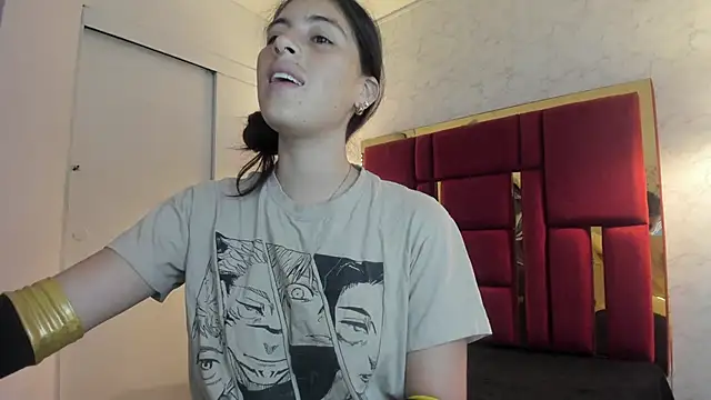 moon winy online show from 11-16-25, 11:49