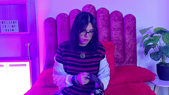 Lullaby Charade online show from 11-19-25, 11:54