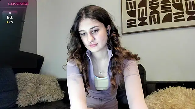 Snapshot of Kissxxkruel chatting on 01-06-26, 12:03 Kissxxkruel online show from 01-06-26, 12:03