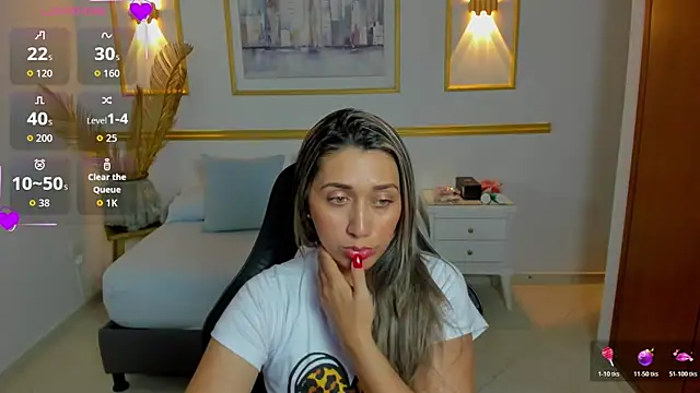 karlyy  online show from 11-20-25, 07:24