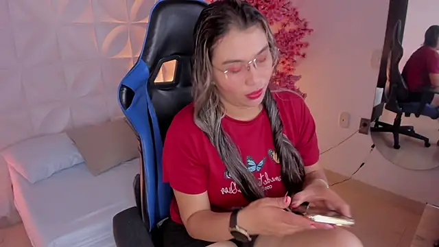 clara luu  online show from 02-28-26, 07:15