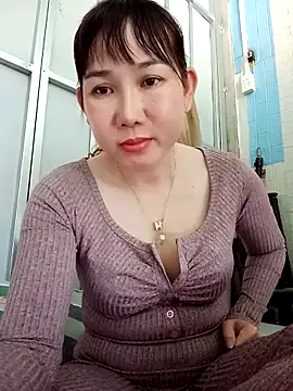 Ana-love2025 online show from 11-20-25, 01:17