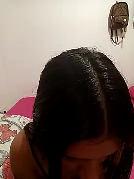 Lucy-Vera online show from 10-18-25, 06:41