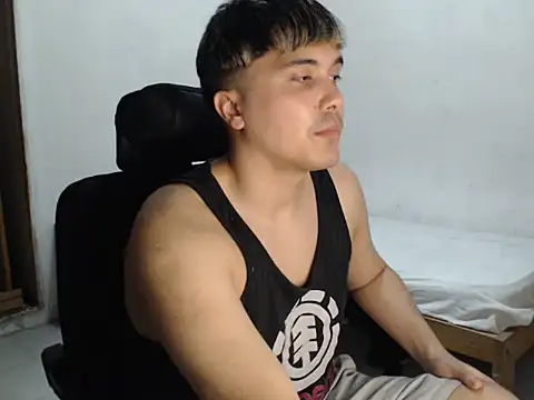 Snapshot of CuteAlexBoy chatting on 12-19-25, 02:57 CuteAlexBoy online show from 12-19-25, 02:57