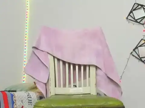 Snapshot of Sami_guzman chatting on 11-12-25, 03:29 Sami guzman online show from 11-12-25, 03:29