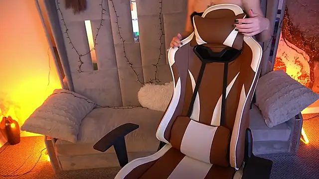 VixenMuse online show from 04-12-26, 07:52