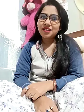 Vanshika1432 online show from 11-11-25, 05:07