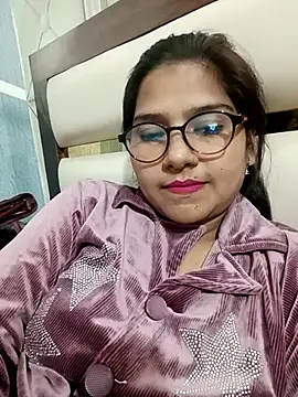 Vanshika1432 online show from 11-21-25, 12:59