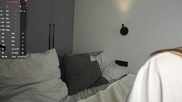 BrynnHolverson online show from 12-01-25, 07:19