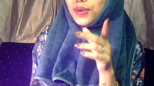 Snapshot of fairyy_tale chatting on 02-11-26, 08:03 fairyy tale online show from 02-11-26, 08:03