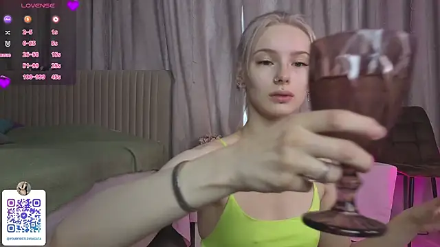 Sunshine agata online show from 07-18-26, 05:00