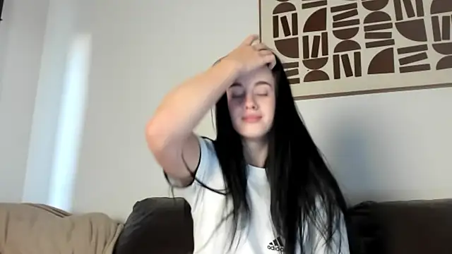 Snapshot of LexiSinnn chatting on 11-01-25, 05:31 LexiSinnn online show from 11-01-25, 05:31