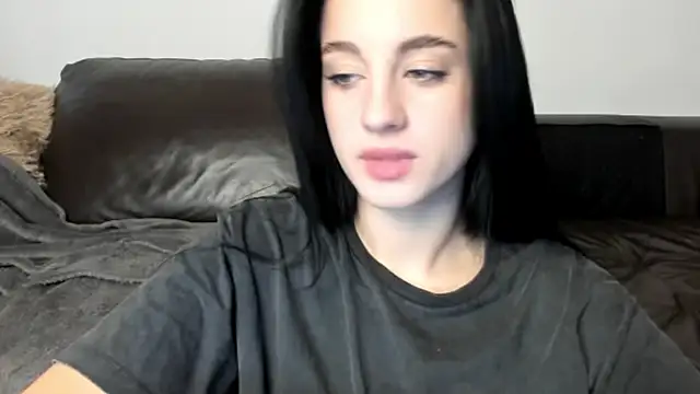 Snapshot of LexiSinnn chatting on 11-02-25, 05:32 LexiSinnn online show from 11-02-25, 05:32