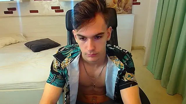 Snapshot of BradyFlint chatting on 10-23-25, 06:02 BradyFlint online show from 10-23-25, 06:02