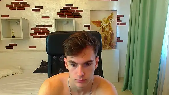 Snapshot of BradyFlint chatting on 11-02-25, 09:00 BradyFlint online show from 11-02-25, 09:00