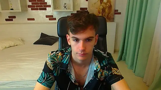 Snapshot of BradyFlint chatting on 11-04-25, 05:28 BradyFlint online show from 11-04-25, 05:28