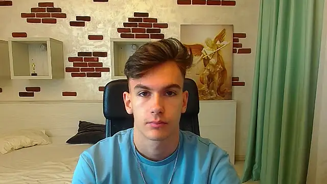 Snapshot of BradyFlint chatting on 11-10-25, 05:28 BradyFlint online show from 11-10-25, 05:28