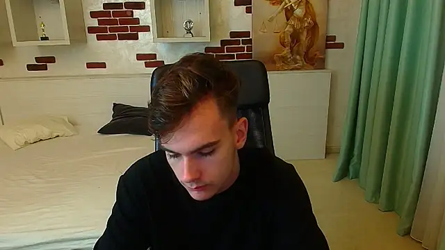 Snapshot of BradyFlint chatting on 11-14-25, 05:17 BradyFlint online show from 11-14-25, 05:17