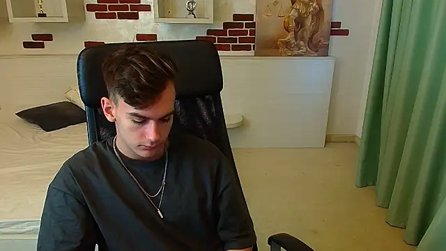 Snapshot of BradyFlint chatting on 11-22-25, 05:50 BradyFlint online show from 11-22-25, 05:50