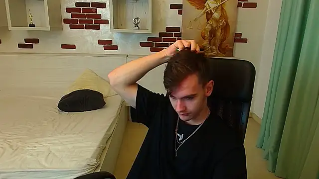 Snapshot of BradyFlint chatting on 12-04-25, 05:17 BradyFlint online show from 12-04-25, 05:17