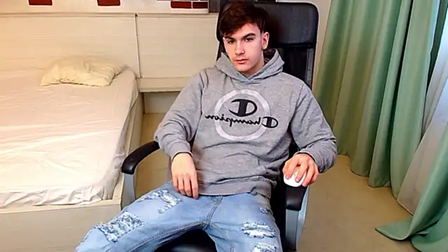 Snapshot of BradyFlint chatting on 03-03-26, 05:35 BradyFlint online show from 03-03-26, 05:35