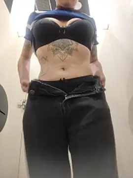 Snapshot of Natimiau chatting on 11-12-25, 09:47 Natimiau online show from 11-12-25, 09:47