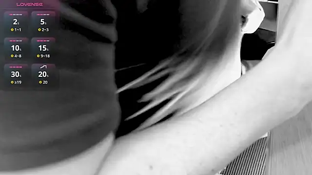 Snapshot of Mister_Majestic chatting on 11-17-25, 02:23 Mister Majestic online show from 11-17-25, 02:23