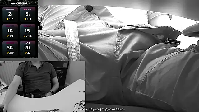 Snapshot of Mister_Majestic chatting on 03-18-26, 03:26 Mister Majestic online show from 03-18-26, 03:26