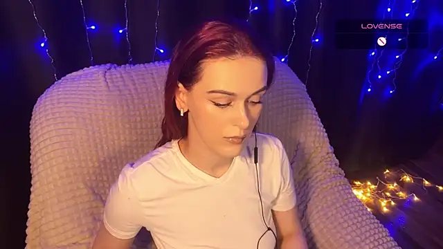 Snapshot of Veksal1a chatting on 02-14-26, 05:21 Veksal1a online show from 02-14-26, 05:21