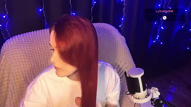 Snapshot of Veksal1a chatting on 02-16-26, 06:37 Veksal1a online show from 02-16-26, 06:37