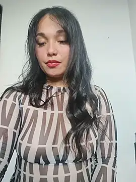 Snapshot of estrella_ruiz chatting on 11-07-25, 07:36 estrella ruiz online show from 11-07-25, 07:36