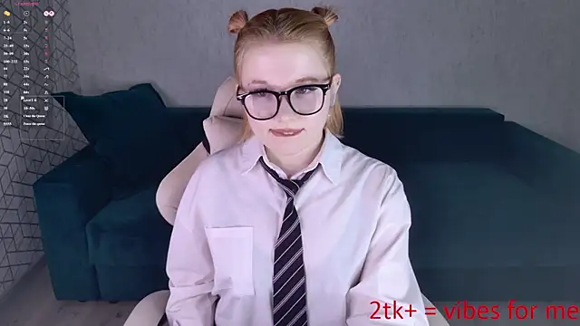 NayaValen online show from 06-19-26, 04:22