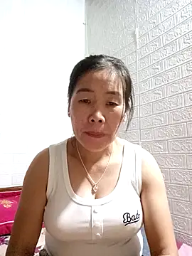 Snapshot of tabby-cat11 chatting on 11-06-25, 03:18 tabby-cat11 online show from 11-06-25, 03:18