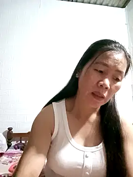 Snapshot of tabby-cat11 chatting on 11-10-25, 03:38 tabby-cat11 online show from 11-10-25, 03:38