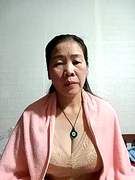 Snapshot of tabby-cat11 chatting on 11-19-25, 05:57 tabby-cat11 online show from 11-19-25, 05:57