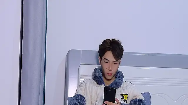 Snapshot of Stuffy-111 chatting on 11-02-25, 10:28 Stuffy-111 online show from 11-02-25, 10:28