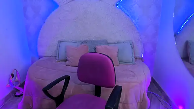 valentina clk online show from 11-26-25, 01:01