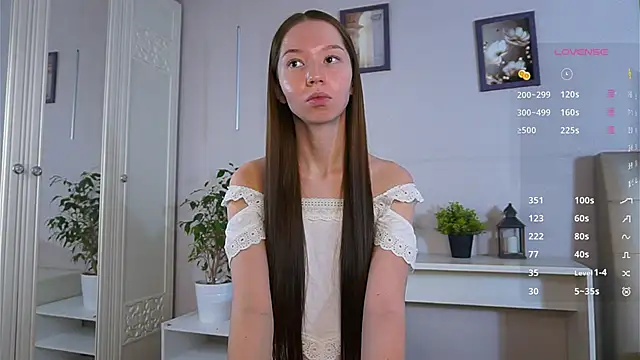 Snapshot of MayaHjelm chatting on 11-27-25, 05:42 MayaHjelm online show from 11-27-25, 05:42