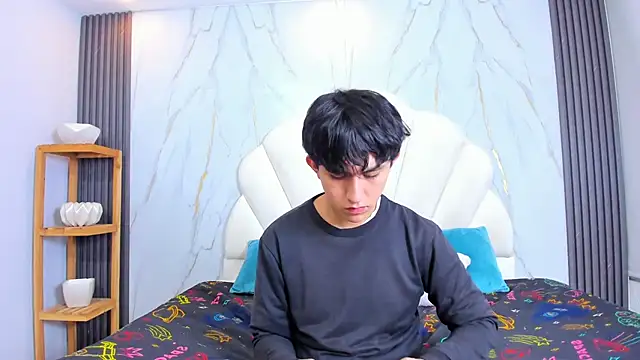 hoot booys  online show from 04-17-26, 08:45