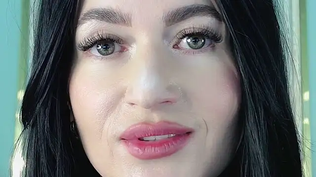 Snapshot of JaneWalch chatting on 04-24-26, 11:34 JaneWalch online show from 04-24-26, 11:34