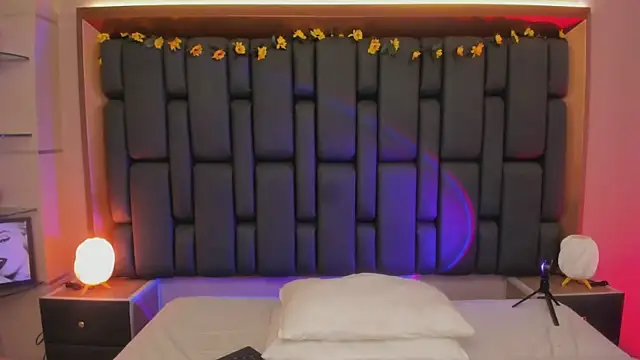 TanyaBello online show from 11-29-25, 01:03